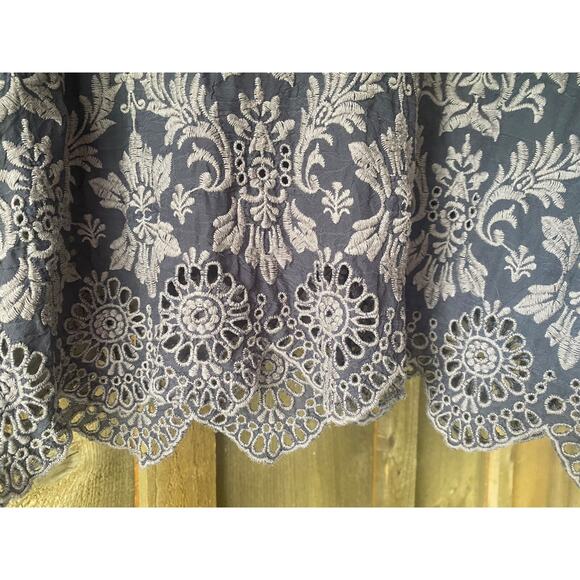 Johnny Was Embroidered Charcoal Gray Tunic XS Eyelet Lace Cupra Rayon - Picture 3 of 16